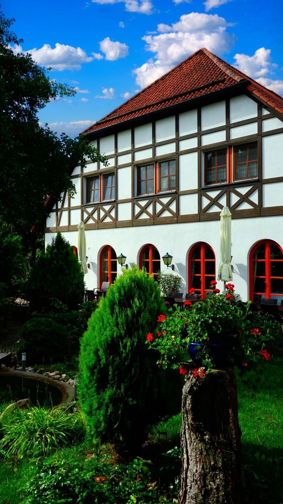 Hotel-Restaurant Zum Landgraf Wartmannsroth Exterior photo